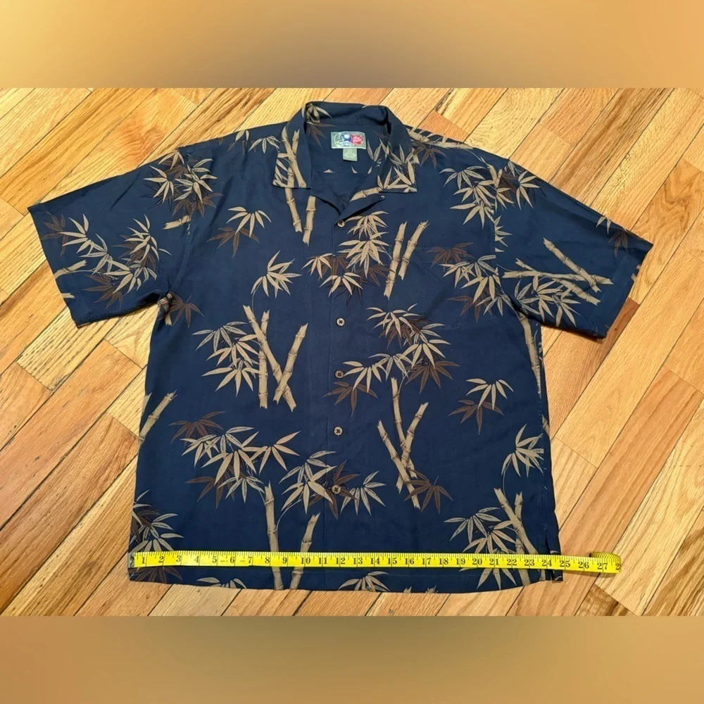 Hilo Hattie Men’s Size L 100% Silk Aloha Shirt Button Down Hawaiian Blue Bamboo
